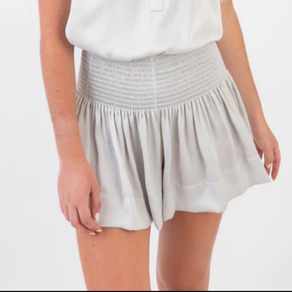 Koch Skirt Size Medium in Ivory
